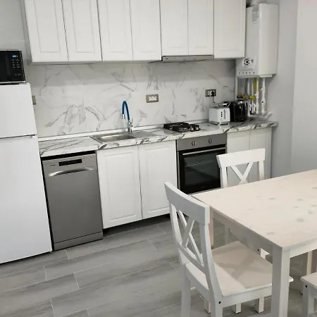 Summer Smile Apartment